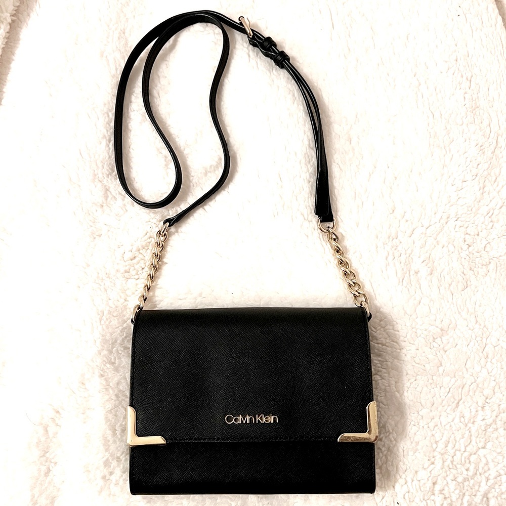 Calvin Klein Crossbody purse